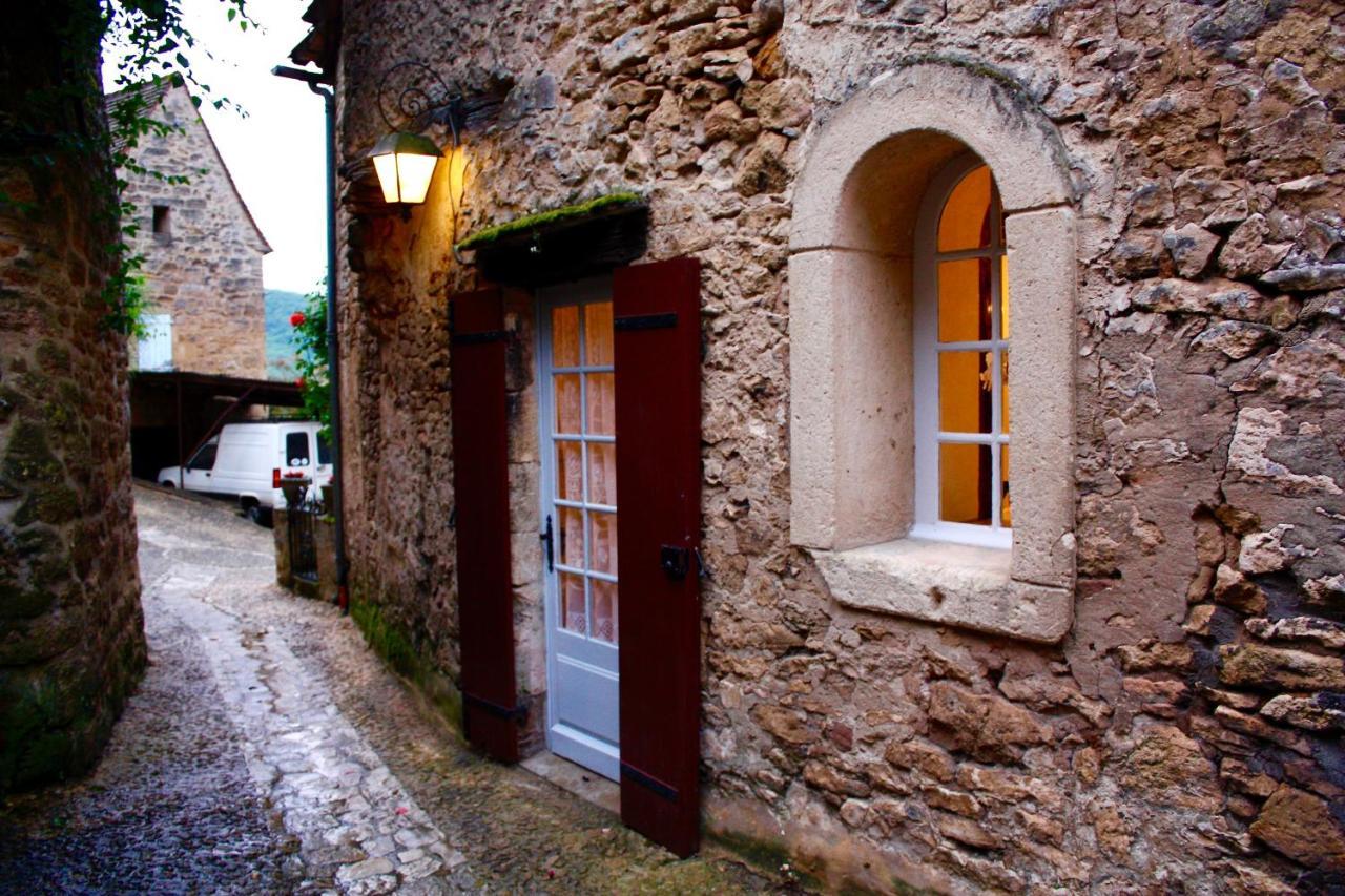 La Petite Maison Beynac-et-Cazenac Exteriér fotografie