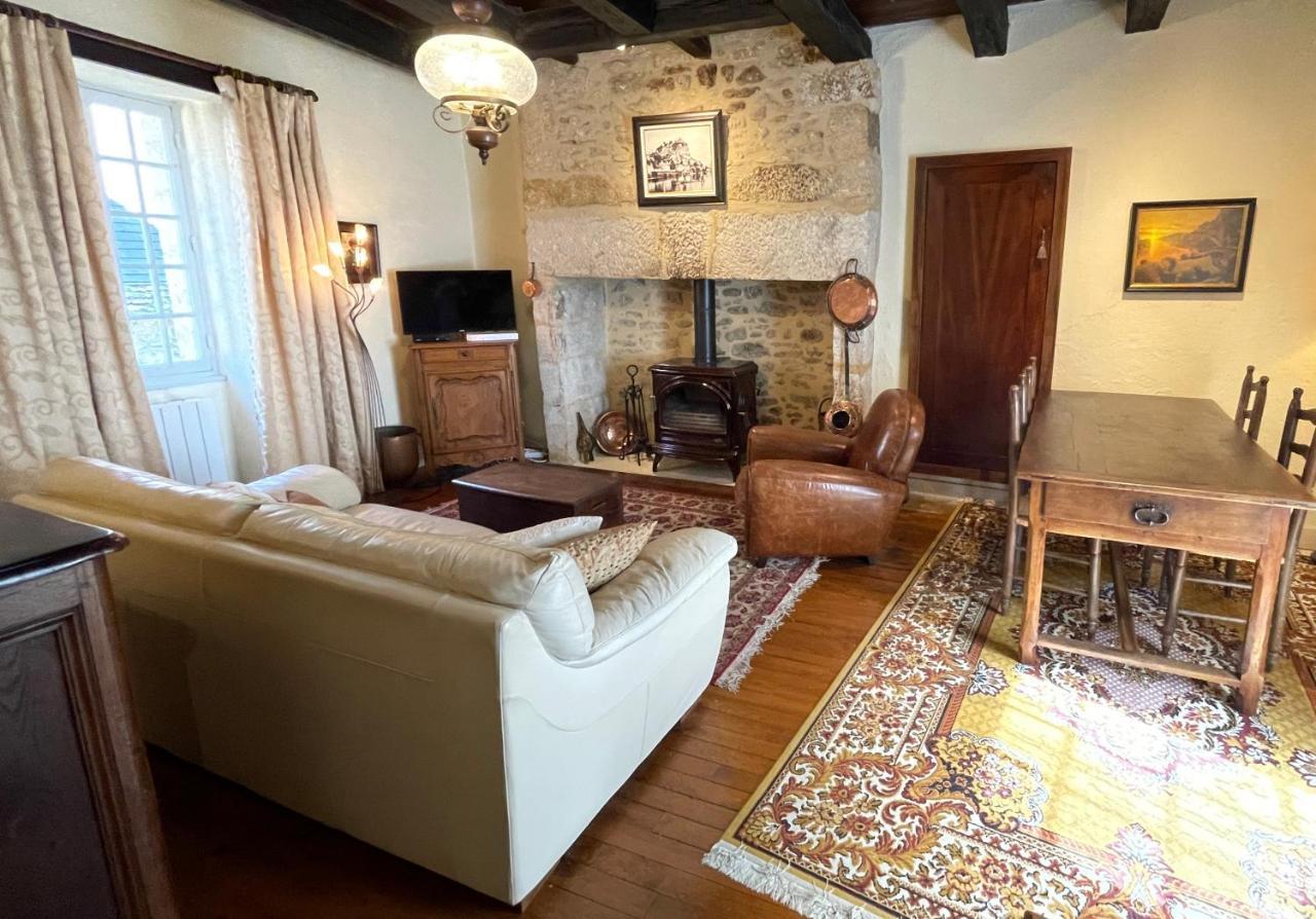 La Petite Maison Beynac-et-Cazenac Exteriér fotografie